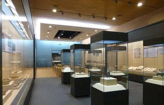 自然光对展品的危害