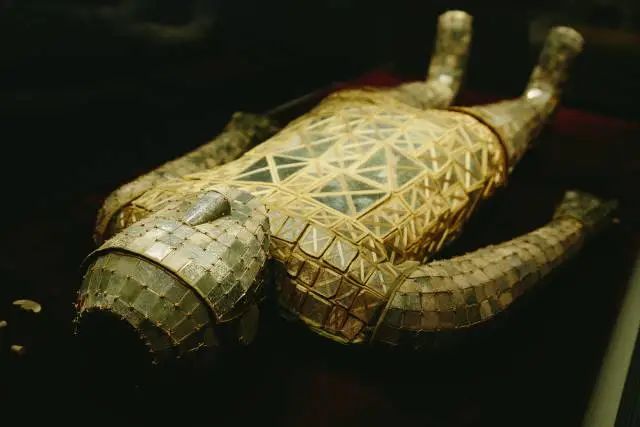 金缕玉衣-河北省博物馆