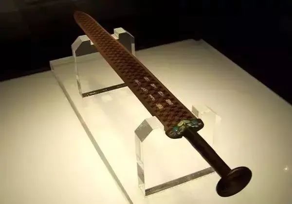 越王勾践剑-湖北省博物馆