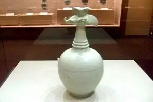 宋青白釉花口凤首壶-海南省博物馆